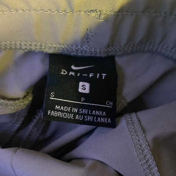 Nike Nylon Pants - Picture 3 of 4